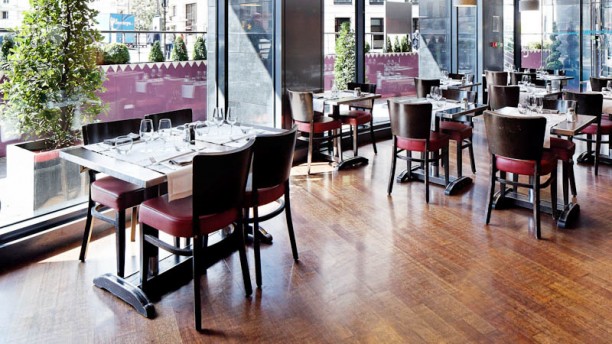 Restaurant WengÃ© - HÃ´tel Concorde Montparnasse
