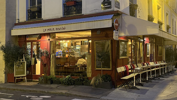 Le Petit Marché